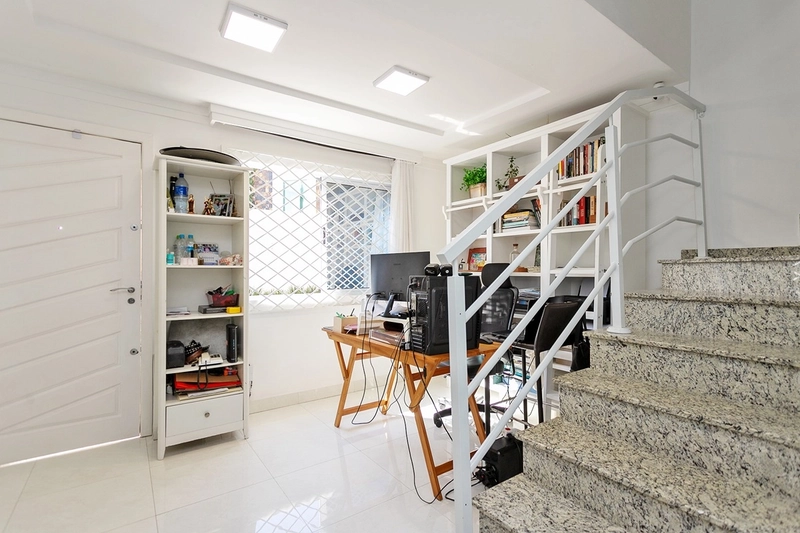 TRIPLEX SEMIMOBILIADO NO AHÚ — 3 QUARTOS, SUÍTE E ÁTICO: 6ª foto da galeria de imagens do imóvel
