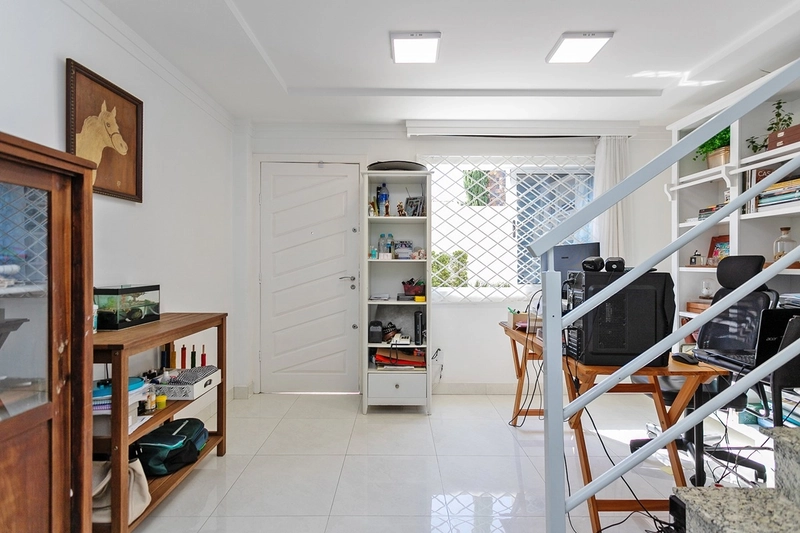 TRIPLEX SEMIMOBILIADO NO AHÚ — 3 QUARTOS, SUÍTE E ÁTICO: 5ª foto da galeria de imagens do imóvel