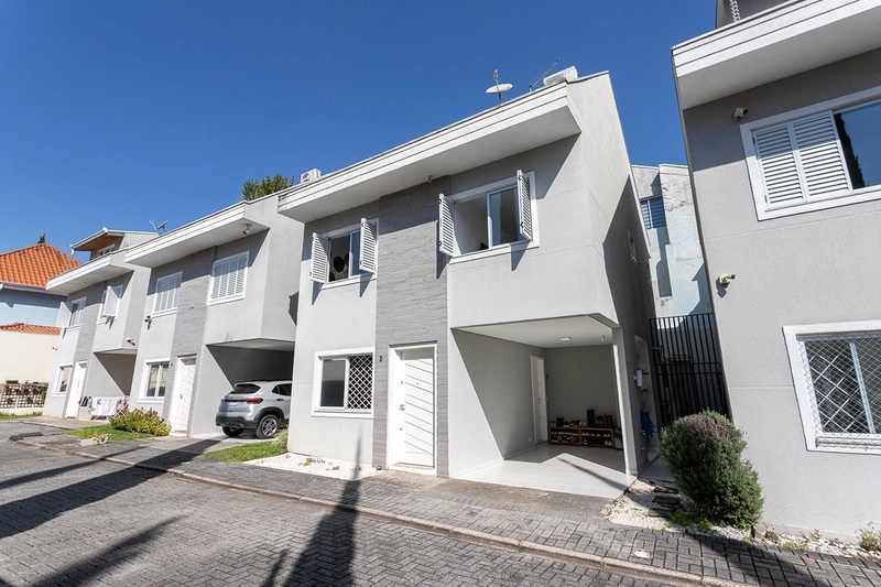 TRIPLEX SEMIMOBILIADO NO AHÚ — 3 QUARTOS, SUÍTE E ÁTICO: 3ª foto da galeria de imagens do imóvel