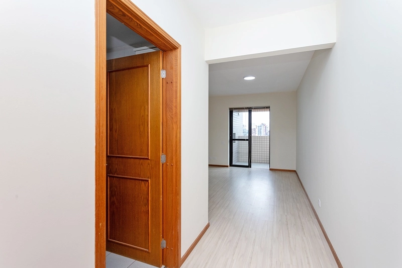 Apartamento à Venda no Bigorrilho – Ao Lado do Parque Barigui: 4ª foto da galeria de imagens do imóvel