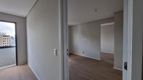 Cobertura Exclusiva no Alto da XV – Sofisticação e Vista Panorâmica: 6ª foto da galeria de imagens do imóvel