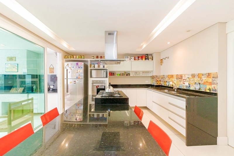 Casa de Alto Padrao no Condominio Barigui Hills - Curitiba: 16ª foto da galeria de imagens do imóvel