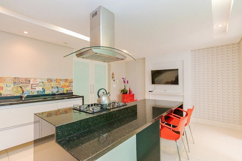 Casa de Alto Padrao no Condominio Barigui Hills - Curitiba: 14ª foto da galeria de imagens do imóvel