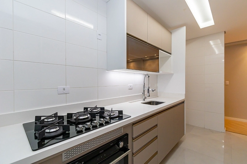 🏡 Apartamento 2 Quartos com Suíte • Semi Mobiliado • Com Vaga – Água Verde, Curitiba: 14ª foto da galeria de imagens do imóvel