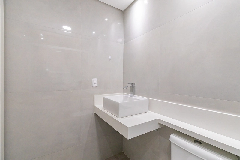 🏡 Apartamento 2 Quartos com Suíte • Semi Mobiliado • Com Vaga – Água Verde, Curitiba: 23ª foto da galeria de imagens do imóvel
