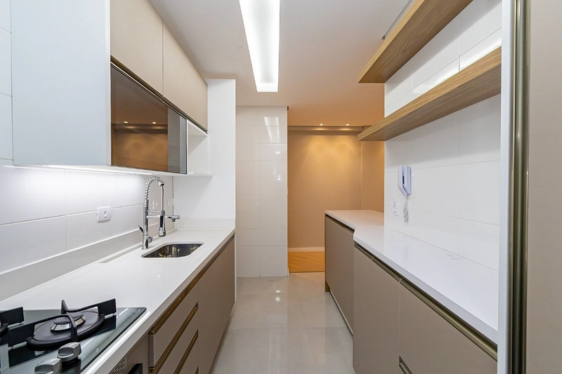 🏡 Apartamento 2 Quartos com Suíte • Semi Mobiliado • Com Vaga – Água Verde, Curitiba: 18ª foto da galeria de imagens do imóvel