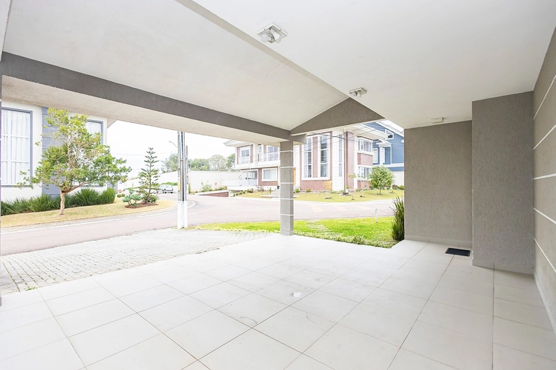 Casa finamente decorada em condomínio exclusivo no Uberaba: 3ª foto da galeria de imagens do imóvel