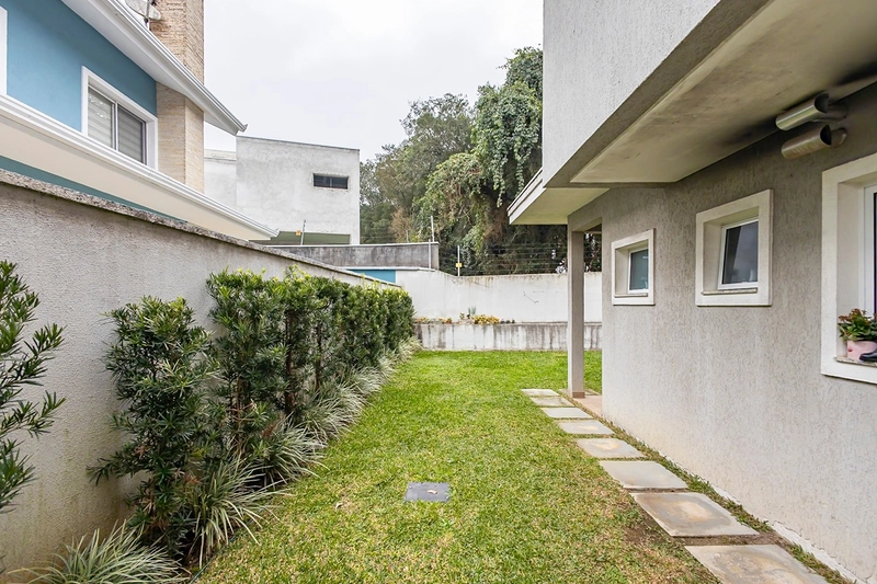 Casa finamente decorada em condomínio exclusivo no Uberaba: 27ª foto da galeria de imagens do imóvel