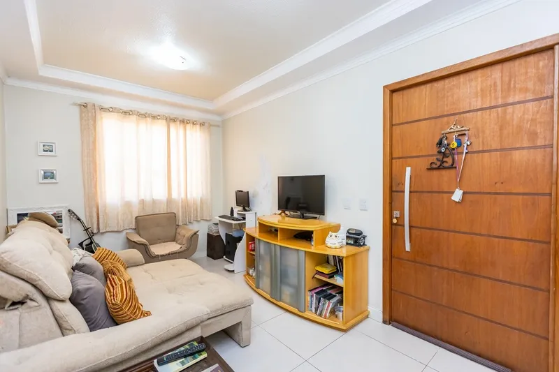 Sobrado Duplex de Rua - Sitio Cercado: 7ª foto da galeria de imagens do imóvel