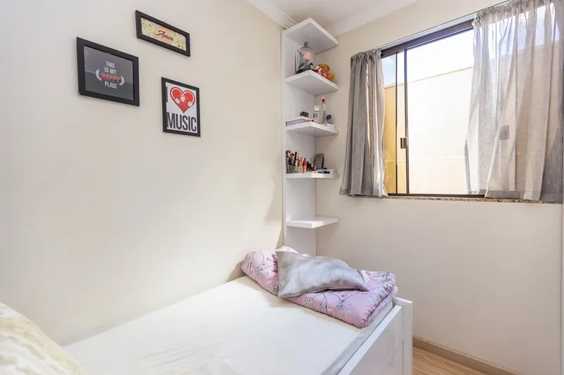 Sobrado Duplex de Rua - Sitio Cercado: 22ª foto da galeria de imagens do imóvel