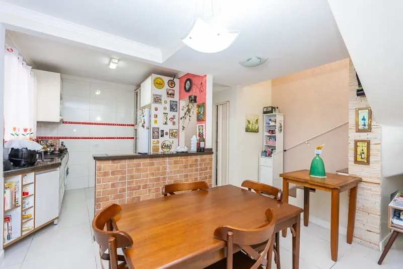 Sobrado Duplex de Rua - Sitio Cercado: 9ª foto da galeria de imagens do imóvel
