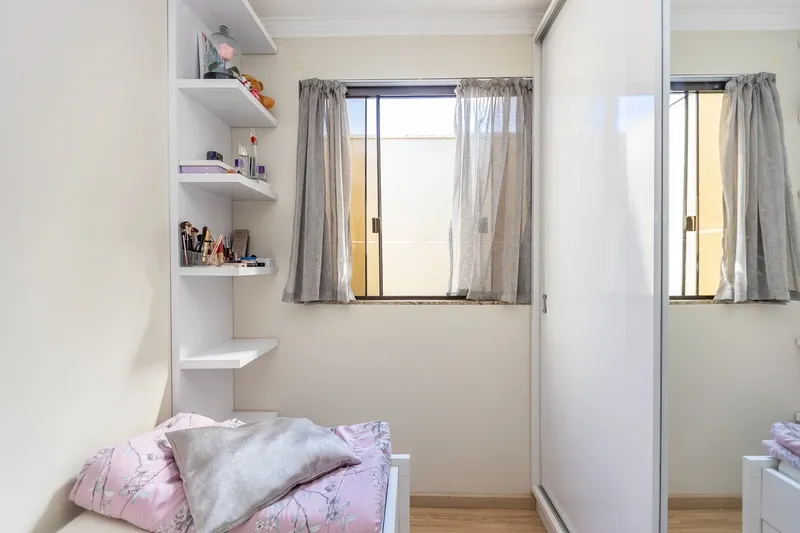 Sobrado Duplex de Rua - Sitio Cercado: 23ª foto da galeria de imagens do imóvel