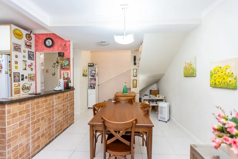 Sobrado Duplex de Rua - Sitio Cercado: 8ª foto da galeria de imagens do imóvel