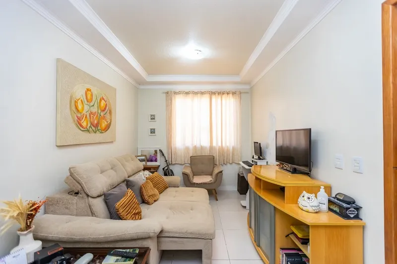 Sobrado Duplex de Rua - Sitio Cercado: 6ª foto da galeria de imagens do imóvel