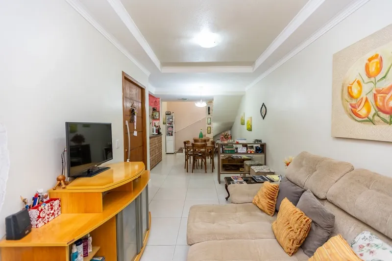 Sobrado Duplex de Rua - Sitio Cercado: 4ª foto da galeria de imagens do imóvel