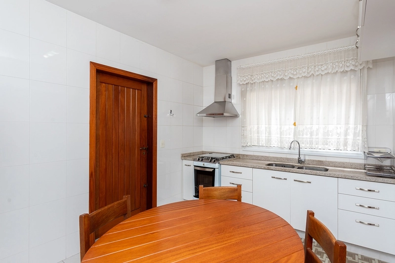 🏡 Sobrado Triplex em Condomínio Fechado | Bom Retiro | 282m² Privativos: 33ª foto da galeria de imagens do imóvel