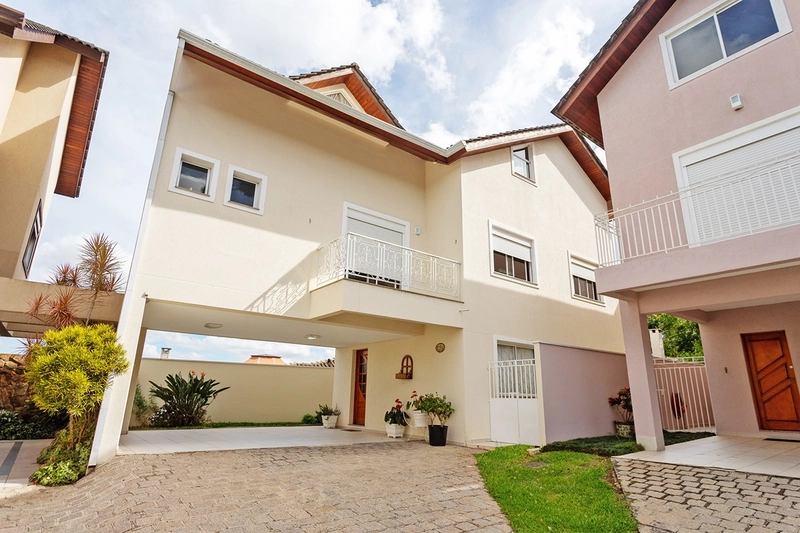 🏡 Sobrado Triplex em Condomínio Fechado | Bom Retiro | 282m² Privativos: 1ª foto da galeria de imagens do imóvel