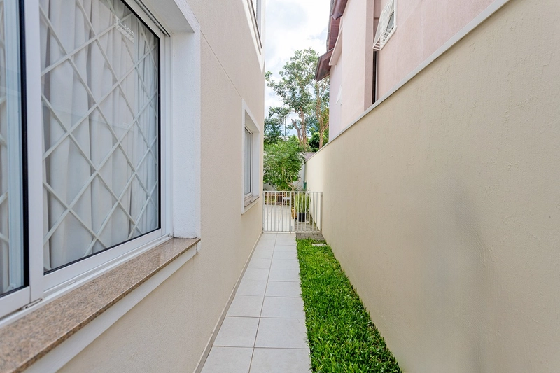 🏡 Sobrado Triplex em Condomínio Fechado | Bom Retiro | 282m² Privativos: 13ª foto da galeria de imagens do imóvel