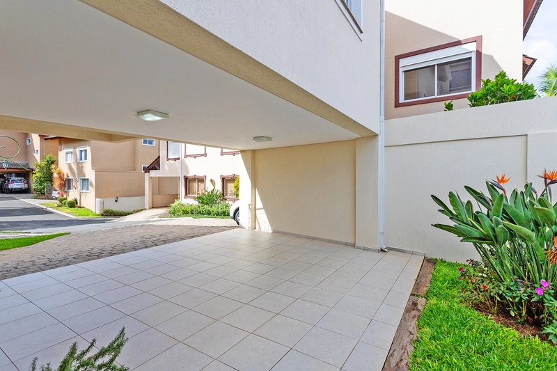 🏡 Sobrado Triplex em Condomínio Fechado | Bom Retiro | 282m² Privativos: 8ª foto da galeria de imagens do imóvel