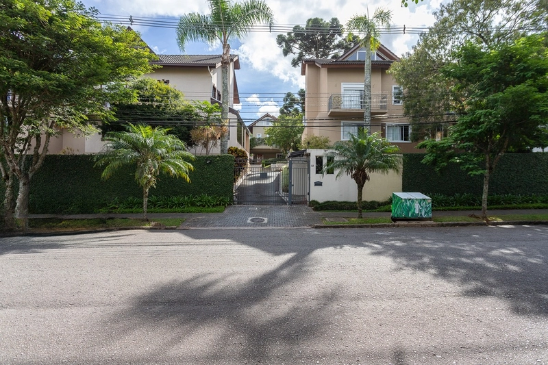 🏡 Sobrado Triplex em Condomínio Fechado | Bom Retiro | 282m² Privativos: 3ª foto da galeria de imagens do imóvel