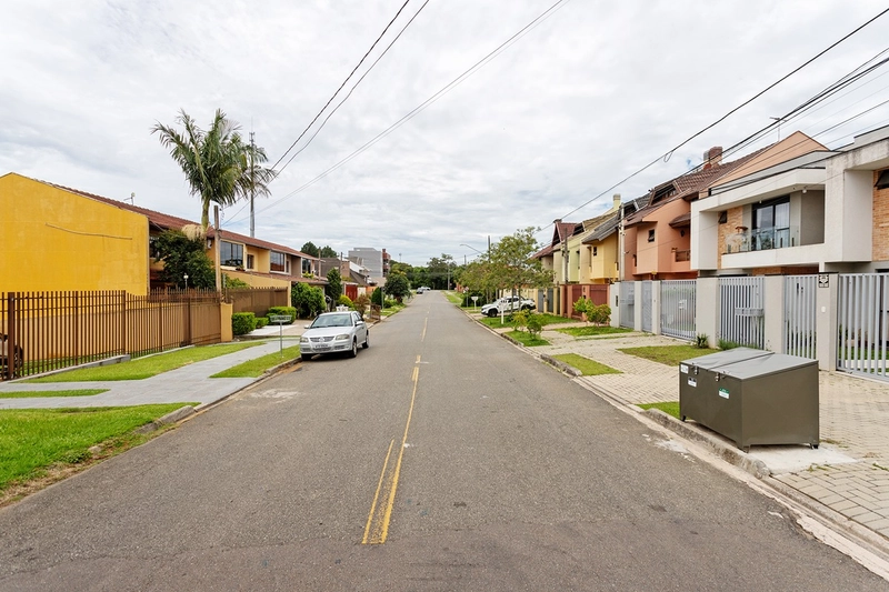 🌿 Sobrado Premium em Condomínio Fechado | Santa Felicidade – Curitiba: 2ª foto da galeria de imagens do imóvel