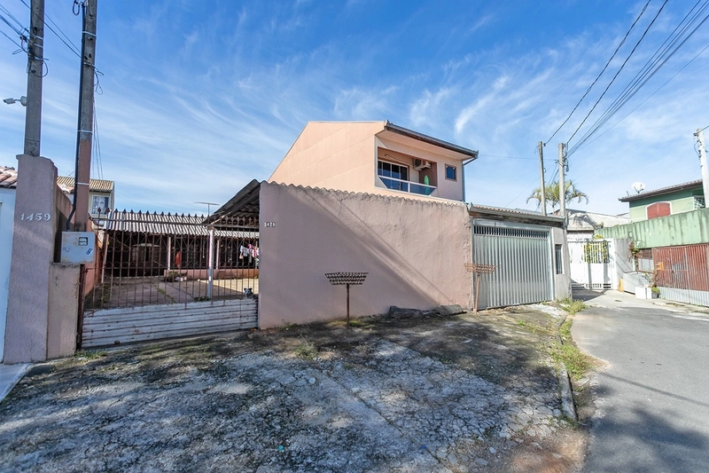 Terreno com Duas Construções – Excelente Oportunidade no Fazendinha: 1ª foto da galeria de imagens do imóvel