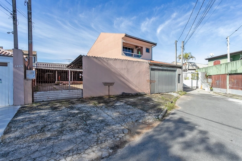 Terreno com Duas Construções – Excelente Oportunidade no Fazendinha: 4ª foto da galeria de imagens do imóvel
