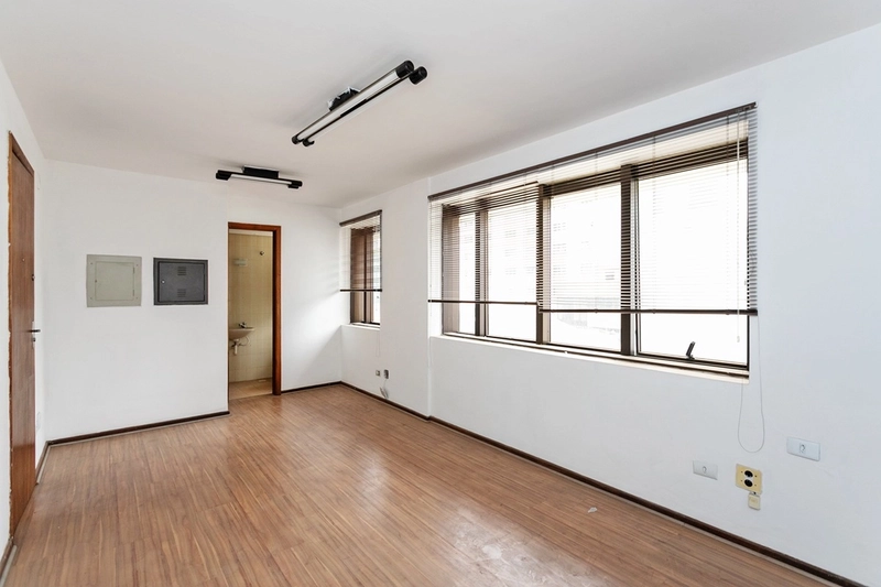 Sala Comercial no Centro de Curitiba | Gallery Executive Center: 17ª foto da galeria de imagens do imóvel