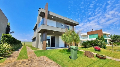 Casa em Condominio 4 Dorm. em Condomínio Ventura Club - Xangri-Lá