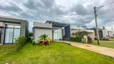 Casa em Condominio 4 Dorm. em Condomínio Riviera Xangri Lá - Xangri-Lá