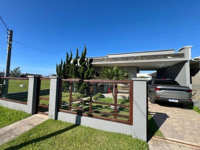 Casa 3 Dorm. em Guarani - Capão da Canoa