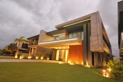 Casa em Condominio 5 Dorm. em Condomínio Sense - Xangri-la