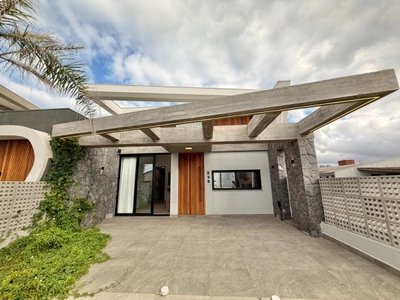 Casa 3 Dorm. em Jardim Beira Mar - Capão da Canoa