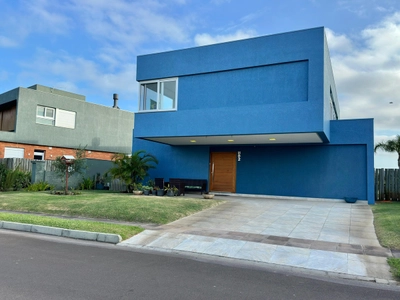Casa em Condominio 4 Dorm. em Condomínio Quintas do Lago - Xangri-Lá