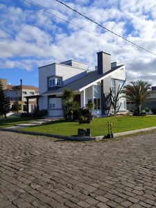 Casa em Condominio 4 Dorm. em Condomínio Lagoa do Passo - Xangri-Lá