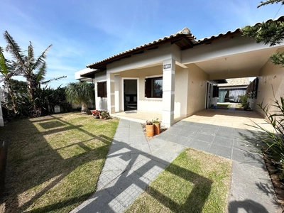 Casa 3 Dorm. em Praia do Barco - Capão da Canoa