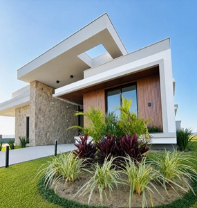 Casa em Condominio 3 Dorm. em Xangri-Lá - Xangri-Lá