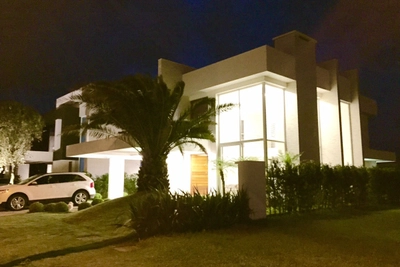 Casa em Condominio 5 Dorm. em Condomínio Enseada Lagos de Xangri Lá - Xangri-Lá