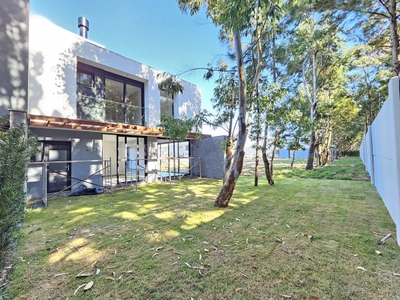 Casa em Condominio 4 Dorm. em Atlântida - Xangri-Lá