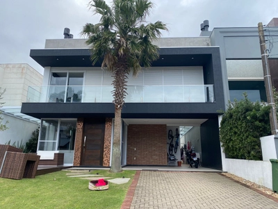 Casa em Condominio 4 Dorm. em Zona Nova - Capão da Canoa