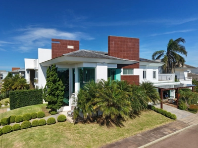 Casa em Condominio 4 Dorm. em Zona Nova - Capão da Canoa