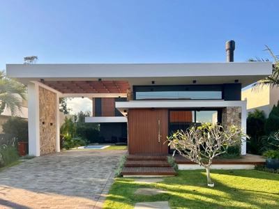 Casa em Condominio 4 Dorm. em Condomínio Villagio - Atlântida - Xangri-Lá