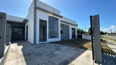 Casa 3 Dorm. em Guarani - Capão da Canoa