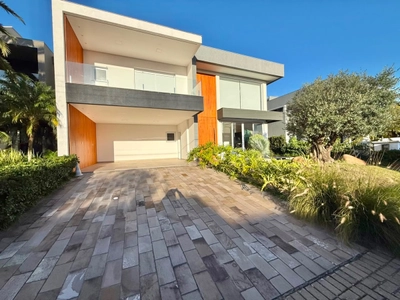 Casa em Condominio 5 Dorm. em Velas da Marina - Capão da Canoa
