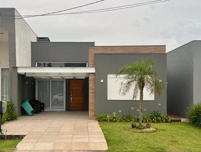 Casa em Condominio 3 Dorm. em Condomínio Las Palmas - Xangri-Lá