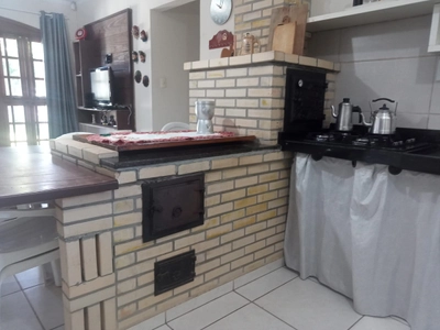 Casa 5 Dorm ou +. em Zona Norte - Capão da Canoa