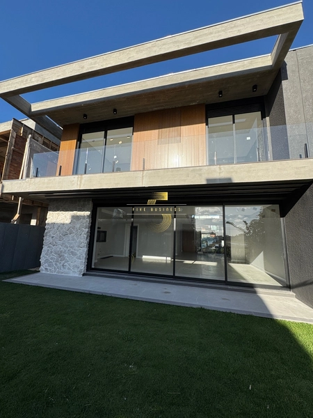 null: 1ª foto da galeria de imagens do imóvel