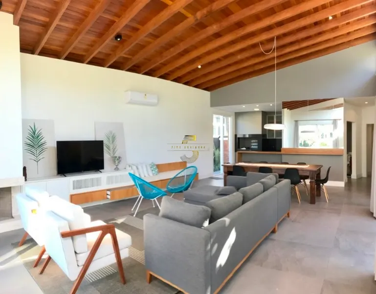 Malibu /: 2ª foto da galeria de imagens do imóvel