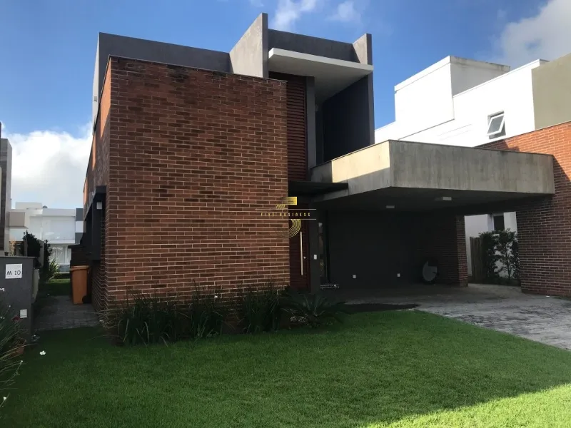 Malibu - Sobrado Beira Lago com belo deck: 1ª foto da galeria de imagens do imóvel