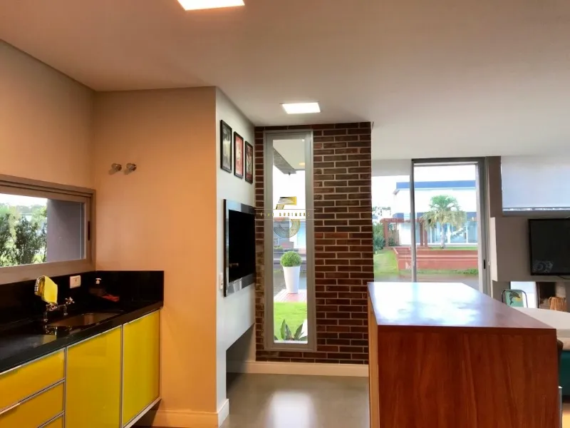 Malibu - Sobrado Beira Lago com belo deck: 4ª foto da galeria de imagens do imóvel